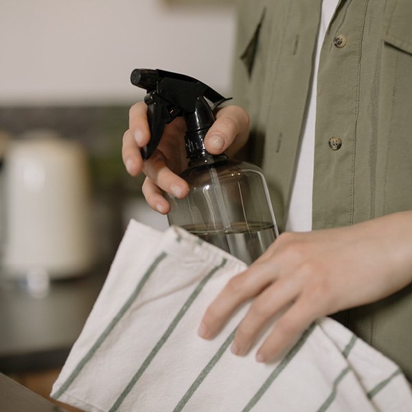 Come pulire il vetro della stufa a pellet